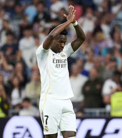 Vinicius, decizie neașteptată  Brazilianul nu a obținut contractul dorit de la Real Madrid și  reacția sa a pus fanii pe jar  + Florentino Perez i-a dat ultimatum