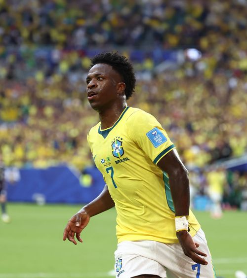 Vinicius a decis!  Este oficial: brazilianul a ales între Real Madrid și Arsenal.  Contract până în 2032 și un salariu uriaș
