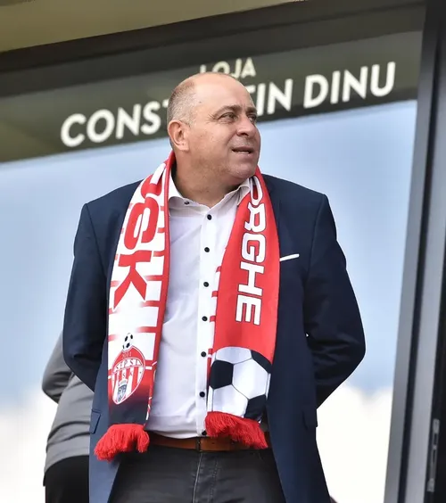 „E ciudat că a venit tocmai acum”   Laszlo Dioszegi,  mesaj surprinzător după suspendarea lui Cosmin Matei: „S-ar putea discuta mult”