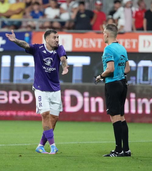 „Toată lumea a văzut”   Filip Stojilkovic, despre penalty-ul refuzat Rapidului  pe finalul partidei cu UTA: „Nu vreau să-mi pierd energia cu chestiunea asta”