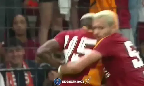 Victor Osimhen, la un pas de bătaie în amicalul Galatasaray - Villarreal. Foto: captură „X” / ekgedik1903