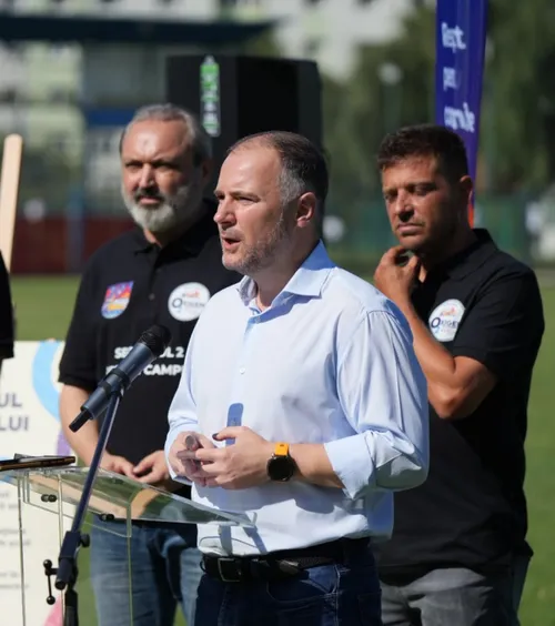 Încă o promisiune pentru Flamaropol  Primarul Rareș Hopincă anunță o  arenă de 5.000 de locuri:  „Am luat noi proiectul, ca să finalizăm lucrările”