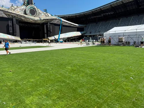 Cluj Arena, cum arată gazonul după 4 zile de Untold FOTO CJ Cluj (2).jpg