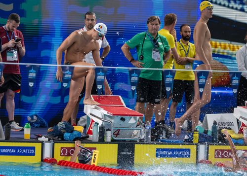 David Popovici, încălzire înainte de finala de 100m liber FOTO Raed Krishan GOLAZO.ro