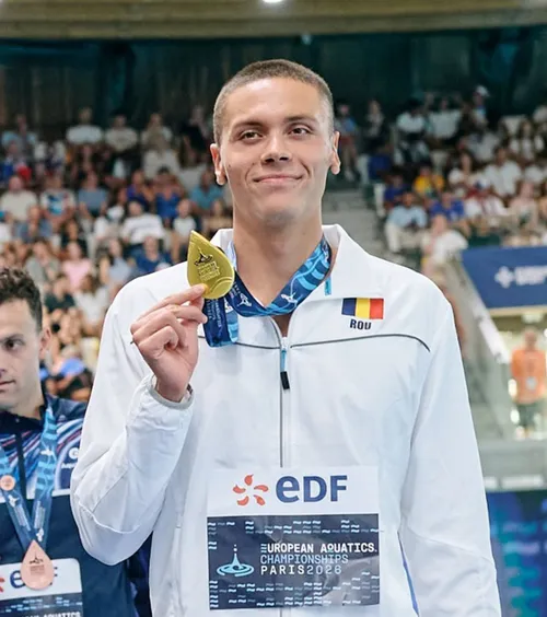 Popovici rămâne regele Europei!   A cucerit  aurul și la 200m liber!  Performanța istorică reușită. Imagini spectaculoase de la Paris
