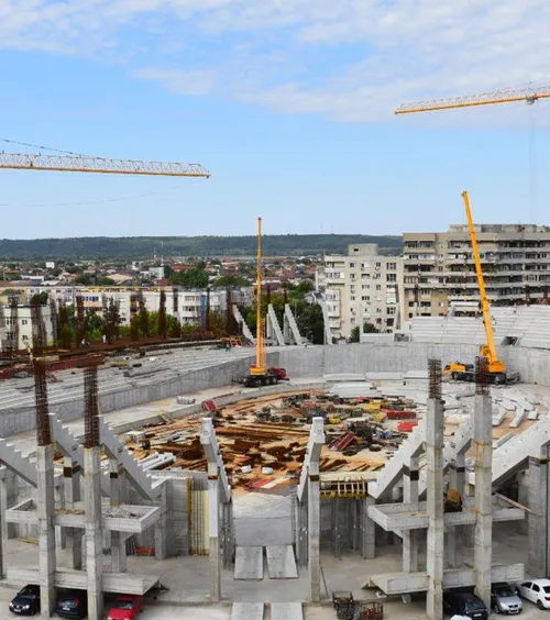 Bijuteria de 75.000.000 € prinde contur    FOTO.  Imagini cu stadiul lucrărilor de la noua sală polivalentă: va avea  primul velodrom interior din România