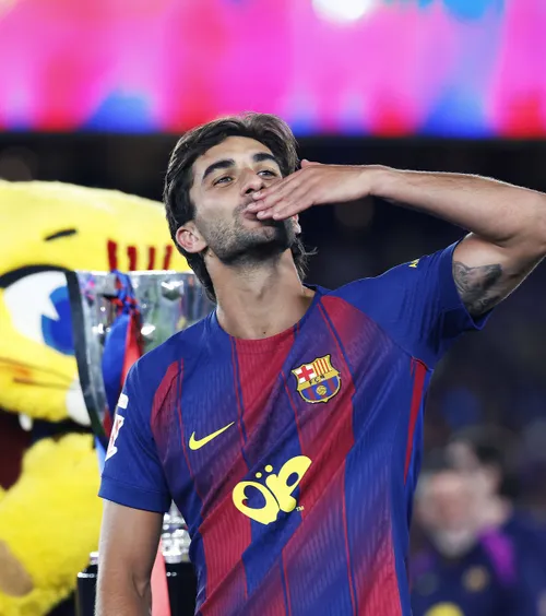 PSG a dat lovitura   Ferran Torres  a plecat de la Barcelona și ajunge sub comanda antrenorului cu care a debutat la națională