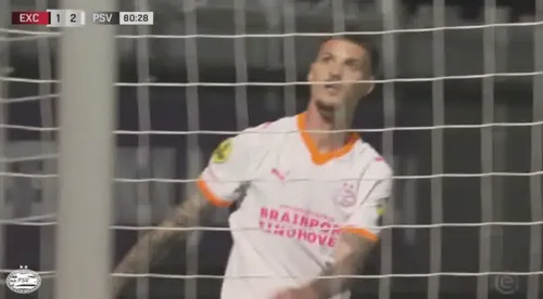 Dennis Man, ratare imensă în meciul Excelsior - PSV 1-2. Foto: captură YouTube / @PSV
