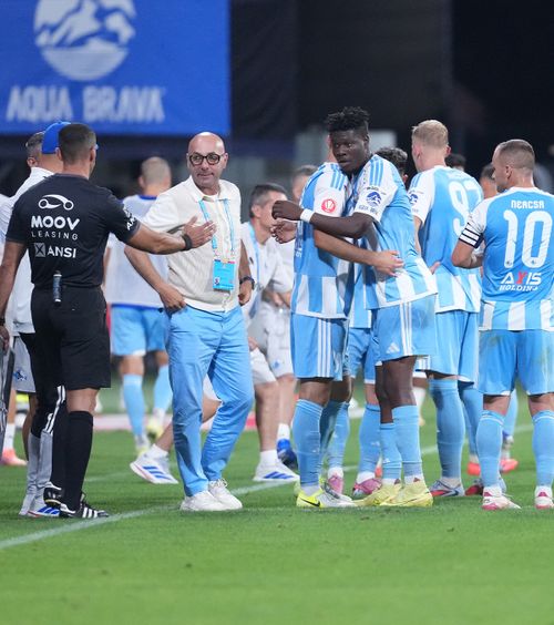 Corvinul vrea în play-off!  Nou-promovata are planuri mari,  după victoria de senzație cu CFR Cluj:  „De ce să nu se poată?!”