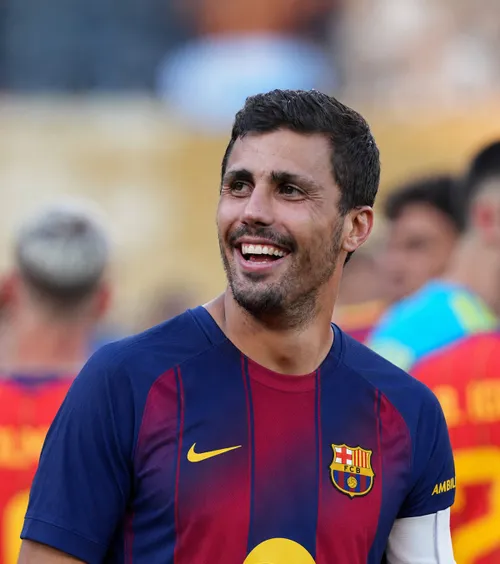 Cifrele transferului lui Rodri    Cât a plătit Barcelona  pentru mutarea campionului mondial » Ce salariu va avea