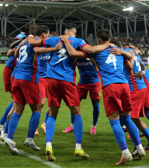 „De ce să lăsăm trei pe margine?”  Patronul FCSB, despre schimbările cu FC Botoșani +  jucătorul remarcat