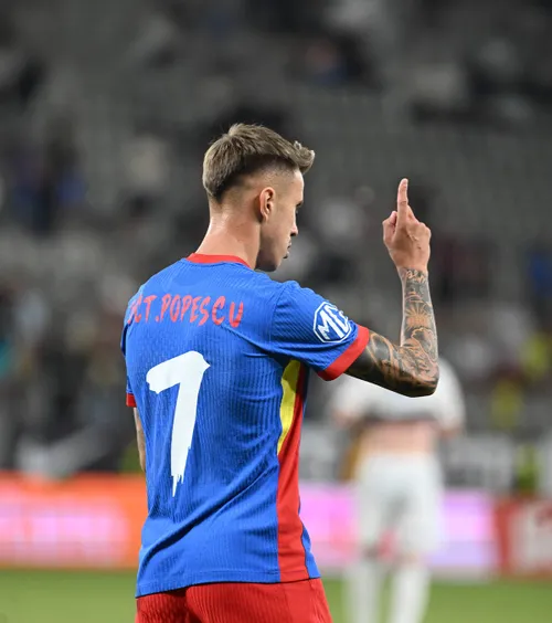 „Joacă, mă, fotbal, fii bărbat!”    Gigi Becali,  ironii în lanț   la adresa lui Tavi Popescu, după ieșirea nervoasă din meciul cu Botoșani