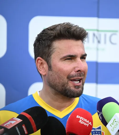 „Mi-a zis să mă gândesc prin ce-am trecut”  Cine l-a întors pe  Adrian Mutu  din drumul spre CFR Cluj: „Acceptasem inițial”