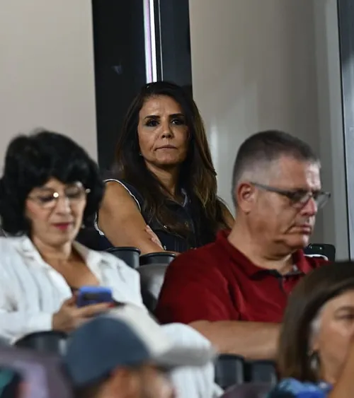 Îmbrățișarea cu Garita în Giulești  FOTO-VIDEO.  Proprietara lui Hapoel a vorbit cu atacantul FCSB  după meciul de Champions de la București