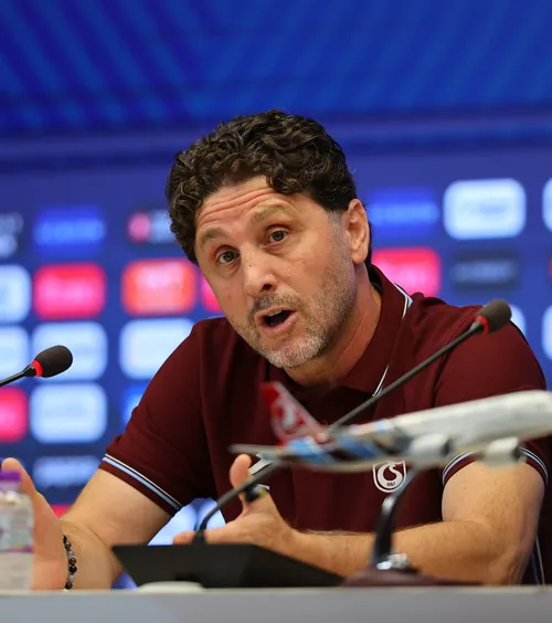 A vorbit despre Drăguș!  Antrenorul lui Trabzon s-a referit la situația atacantului. E clar  ce se întâmplă acum cu jucătorul: „Nu e ușor”