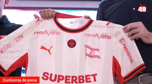 Dinamo, tricou special înainte de derby-ul cu FCSB. Capturi YT Dinamo (13).jpg