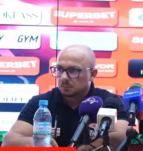 „Îl mai înjurați pe Nicolescu?”   Reprezentantul PCH, întrebat direct, după ce conducerea a ținut cont de  dorința fanilor:  „Protejăm identitatea lui Dinamo”