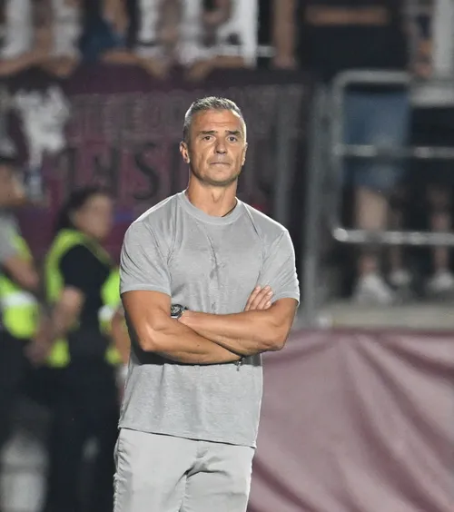 „Încă un «cadavru»”   Daniel Pancu , după victoria cu Petrolul: „Nu știu dacă înțeleg mulți ce vreau să spun”