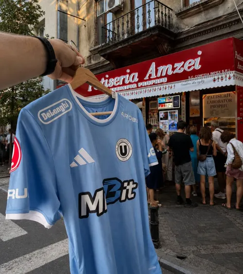 U Cluj, replică în scandalul momentului  „Șepcile roșii” au ajuns la București și  au ales între merdenea și croasant  😄