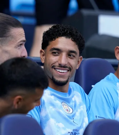 Planul lui Manchester City  Cum vor „cetățenii”  s-o fenteze pe Frankfurt  la transferul lui Omar Marmoush. Ce comision ar pierde nemții