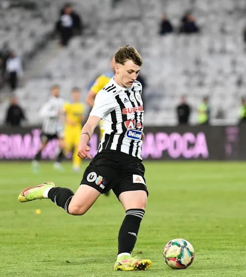 A renunțat la fotbal la doar 23 de ani!    Fostul golgheter al lui U Cluj  începe o nouă aventură