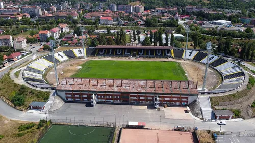 Renovarea stadionului „Petre Libardi” din Petroșani