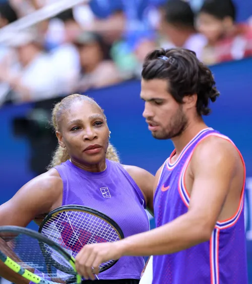 Revenirea reginei tenisului s-a terminat brusc   Serena Williams și Carlos Alcaraz au fost eliminați  de la US Open în „sferturi”