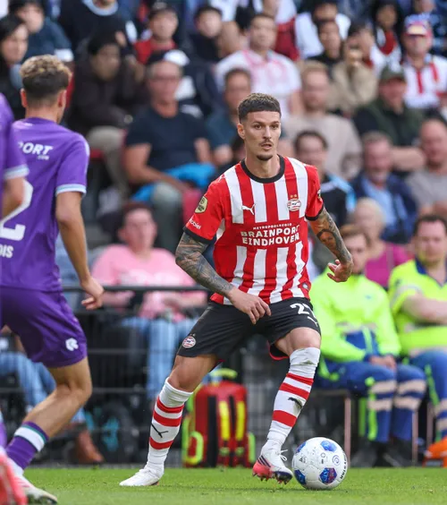 Decizia PSV în cazul Man  Ce vor să facă olandezii cu atacantul român ajuns  rezervă la Eindhoven