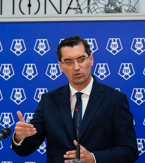 Mesaj pentru jucătorii din Liga 1   VIDEO.   Burleanu: „Să nu mai fie de acord cu eșalonările” + Motivul pentru care CFR Cluj  a ajuns în insolvență