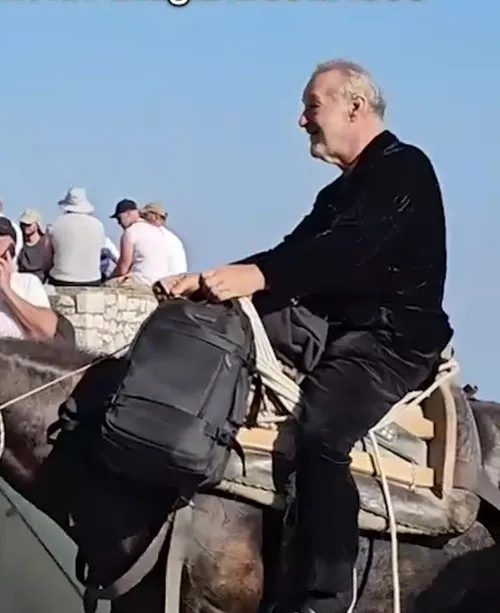 Gigi Becali, așa cum nu l-ai mai văzut   VIDEO.  Nu e AI! Cum a fost surprins patronul FCSB  în drum spre Athos