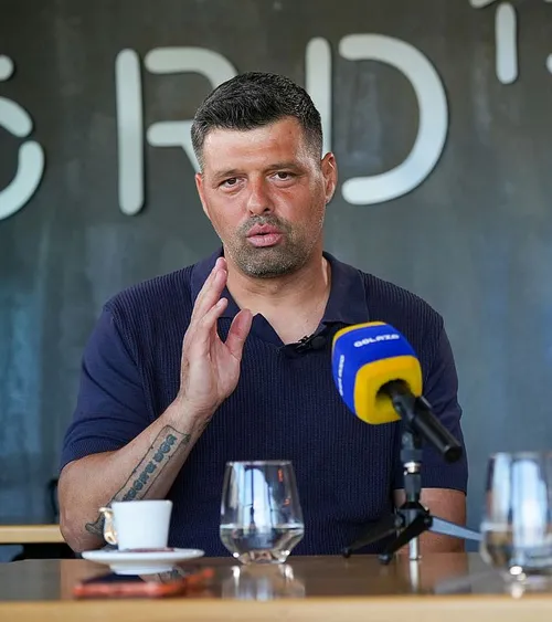 „E indicat să alegi FCSB”   EXCLUSIV.  Un antrenor din Liga 1 în plină ascensiune  nu se teme de o asemenea provocare:  „E un club special”. O condiție!