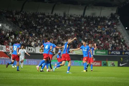 FCSB - UTA Arad, în etapa #7 din Liga 1 (FOTO: Iosif Popescu / GOLAZO.ro)