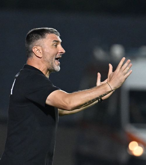 „Ca o șampanie franțuzească”  Adrian Mihalcea compară UTA cu FCSB:  „Eu nu accept asta!”