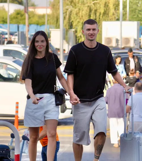 Tănase a plecat în Cipru   VIDEO.  Săgeți la despărțirea de FCSB: „În ultimul timp  s-au întâmplat anumite lucruri”