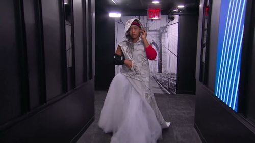 Naomi Osaka, apariție inedită la US Open, cu o ținută inspirată de stilul lui Allen Iverson. Foto: captură X / @usopen