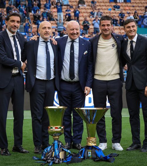 Cel care l-a adus pe Chivu pleacă!   Inter se desparte după 28 de ani  de unul dintre oamenii esențiali. Care e cauza