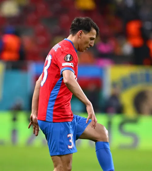 Sacrificat  Veteranul FCSB,  scos de pe lista pentru Liga 1,  după transferurile lui Becali! + încă o plecare