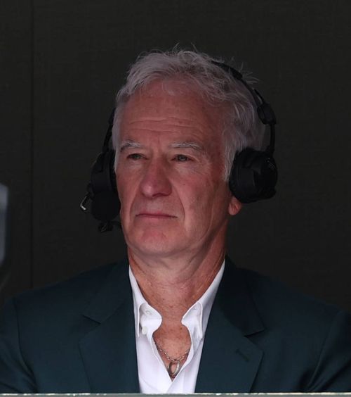 „Opresc sunetul când îl aud pe McEnroe”  Reacție acidă după meciul lui Djokovic de la US Open: „Scoateți-l naibii din  cabina de comentariu”