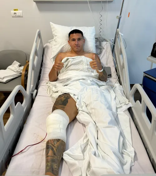 Ghinion teribil   Jucătorul de la FC Argeș  a suferit a cincea operație  la genunchi: „Nu renunț!”