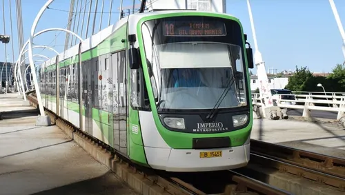 ESENȚIAL | Tramvaiele revin pe Pasajul Basarab, de luni, odată cu începerea școlii. Traseele liniilor STB 1, 4, 10, 11 și 47