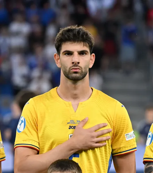 Nu pentru România  Hagi a încercat să-l aducă la  naționala României,  dar nu l-a convins: „Vreau să port alt tricou!”