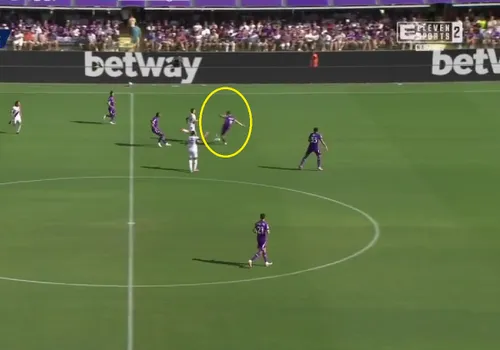 Radu Drăgușin, assist în Fiorentina - Torino Foto captură VIDEO reedit  .jpg