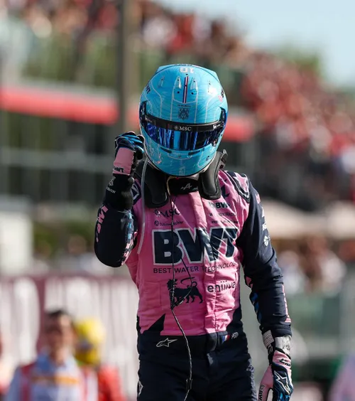 Șoc în „Tempul Vitezei”   VIDEO.  Dulce răzbunare! Pilotul penalizat de FIA a obținut la Monza  primul pole-position din carieră