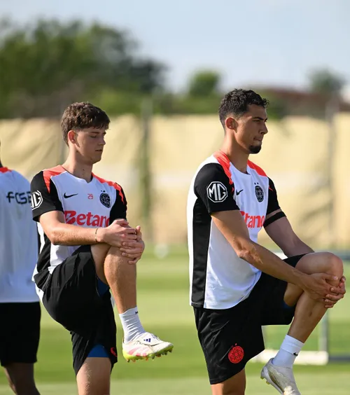 Dezastru cu fundașii  Probleme uriașe în  centrul defensivei la FCSB:  „Și-a rupt clavicula”