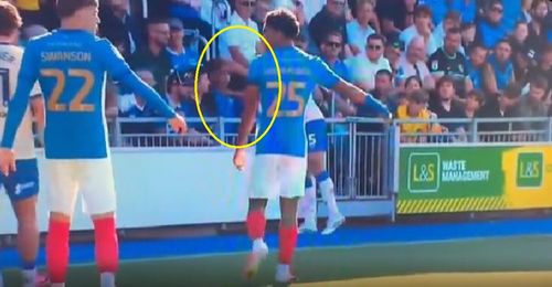 Krystian Bielik riscă o suspendare drastică după un conflict cu un fan al lui Portsmouth Foto captură VIDEO Reedit .jpg