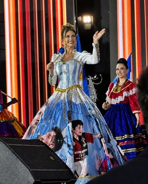 De la Maradona la Messi   VIDEO+FOTO:    Miss Argentina, pe scena Miss World 2026:  „Cine nu-ți împărtășește pasiunea nu-ți înțelege nebunia”