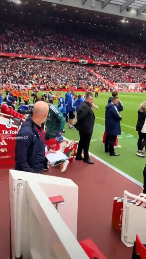 Criza de nervi a lui Alisson Becker / foto: capturi video X/The Final Whistle