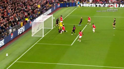 Man.United - Sabah. Gafa lui Stas Pokatilov Foto captură VIDEO Prima Sport .jpg