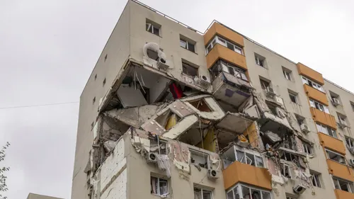 ESENȚIAL | Blocul din Rahova, distrus de explozia de acum un an, la un pas de punere în siguranță. PMB anunță că e gata evaluarea, urmează validarea