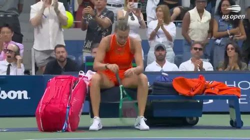 Momentul în care Rybakina a învins-o pe Aryna Sabalenka în finala US Open. Foto: captură X @WTA